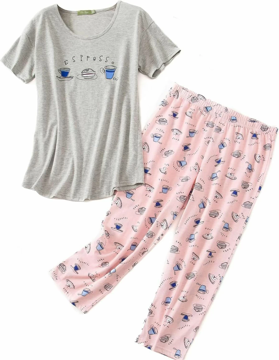 American Trends Women's Cartoon Print Short Sleeve Pajama Set - Sleepshirt & Capri Pants Two-Piece Sleepwear