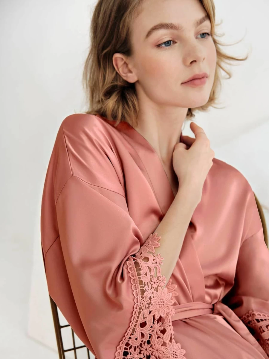 SIORO Women's Satin & Lace Kimono Robe - Bridesmaid Wedding Nightgown, Short Sleeve Silk Robe for Party, Medium Size
